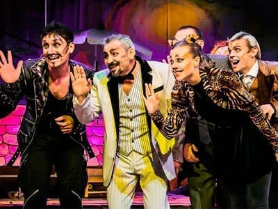 Спектакль "Мама-Кот" Спектакль "Мама-Кот"