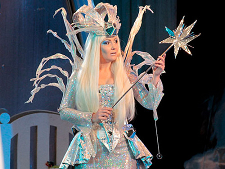 Спектакль "Снежная королева" Спектакль "Снежная королева"