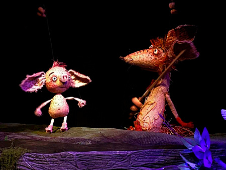 Спектакль "Зимние приключения Лиса и Поросёнка" Спектакль "Зимние приключения Лиса и Поросёнка"