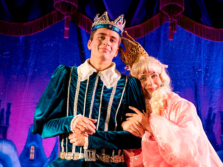 Спектакль "Новый год в сказочном королевстве" Спектакль "Новый год в сказочном королевстве"